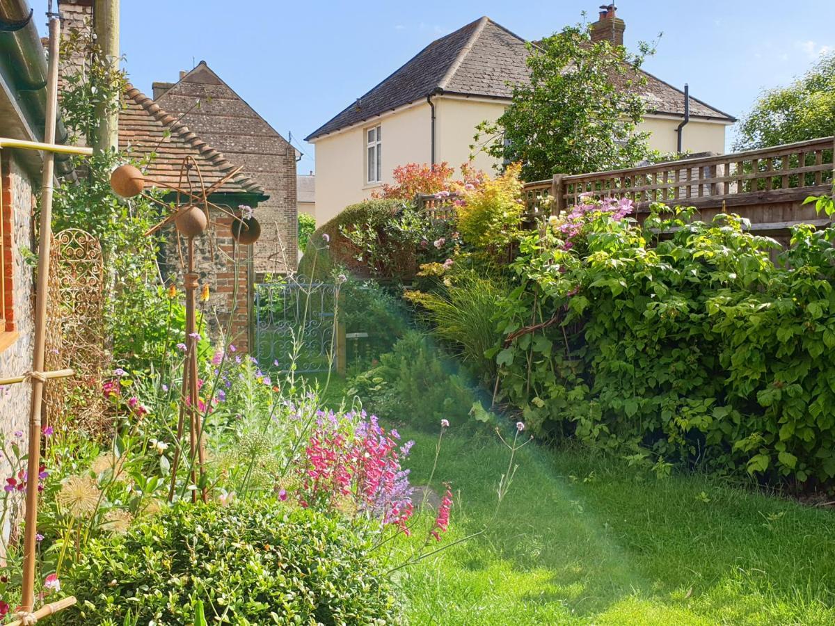 Delightful Cottage On The River Adur Close To Brighton & The Downs No Dogs Sorry Upper Beeding Luaran gambar